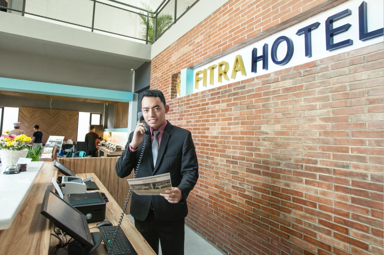 Fitra Hotel Majalengka Exterior photo