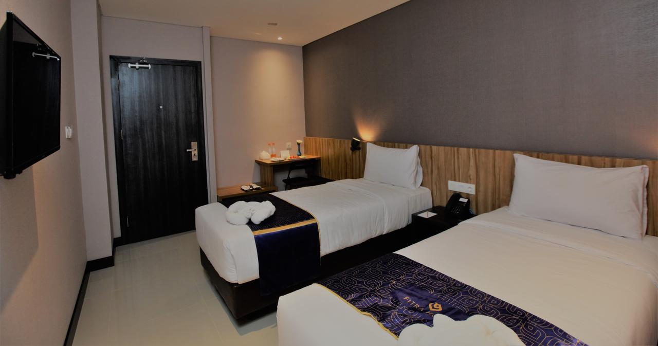 Fitra Hotel Majalengka Exterior photo